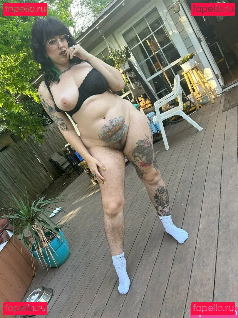 hairyfairy420 Onlyfans Photo Gallery 