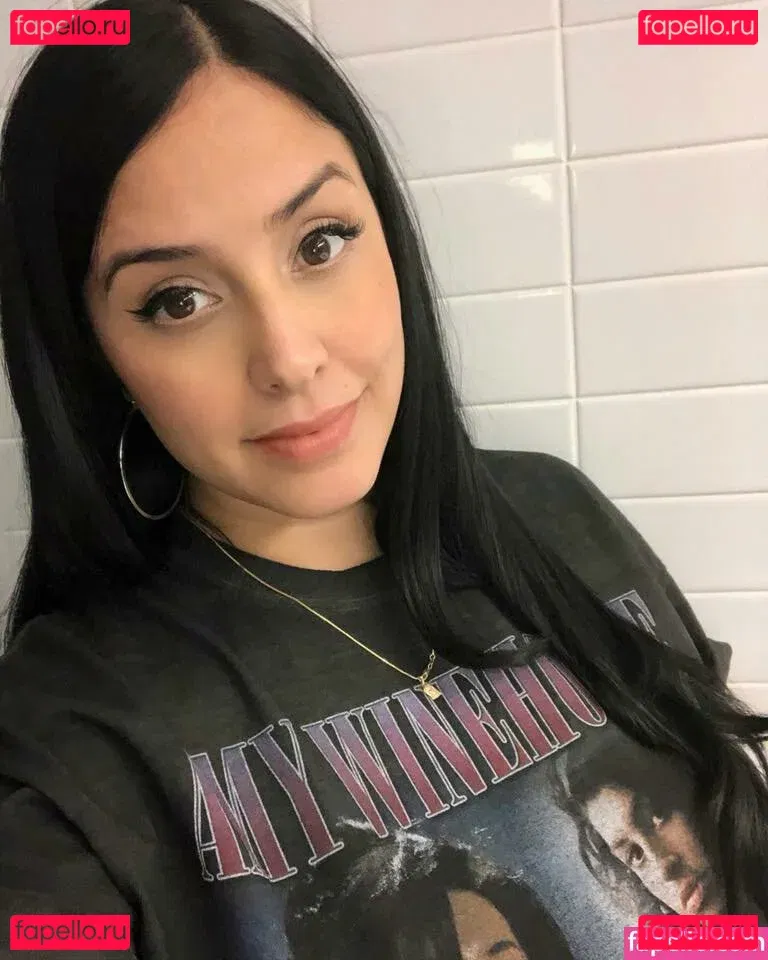 Laura Stylez Onlyfans Photo Gallery 