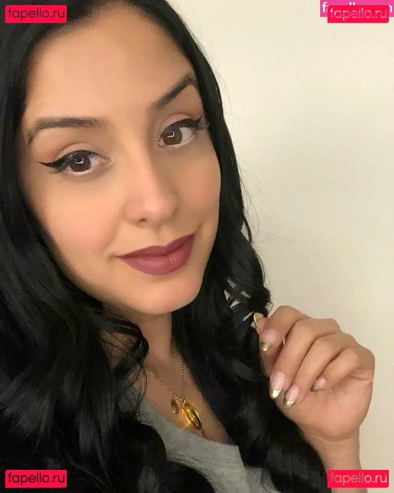 Laura Stylez Onlyfans Photo Gallery 