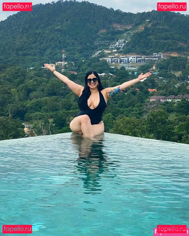 Laura Stylez Onlyfans Photo Gallery 