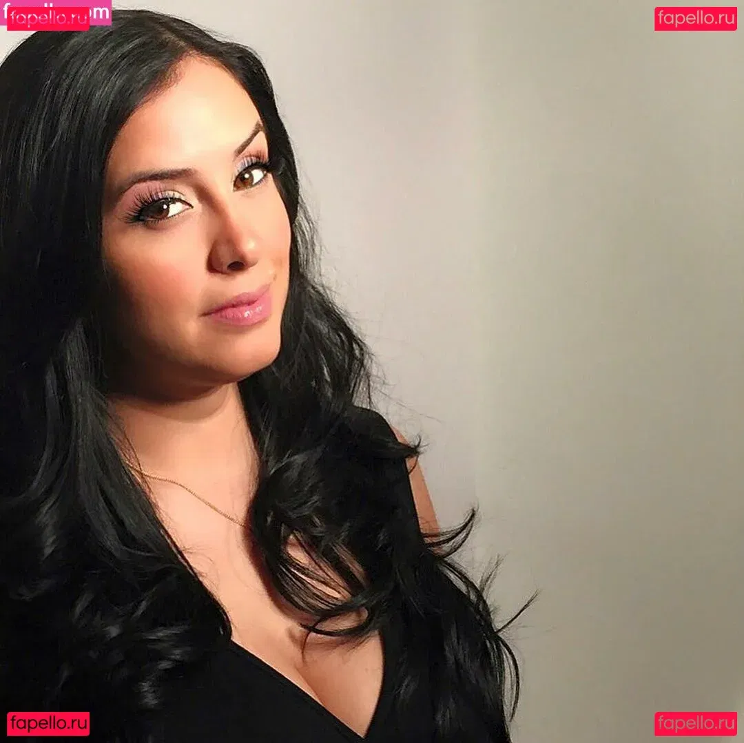 Laura Stylez Onlyfans Photo Gallery 