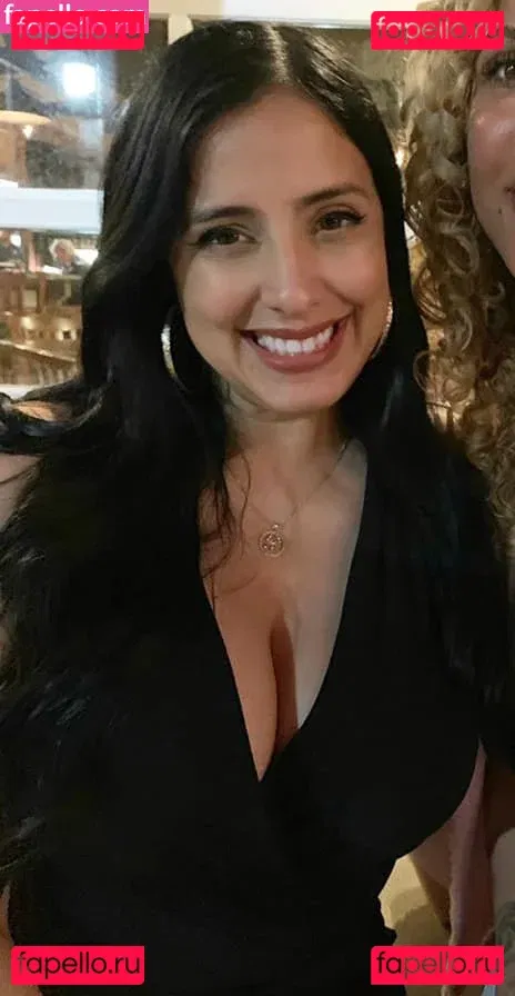 Laura Stylez Onlyfans Photo Gallery 