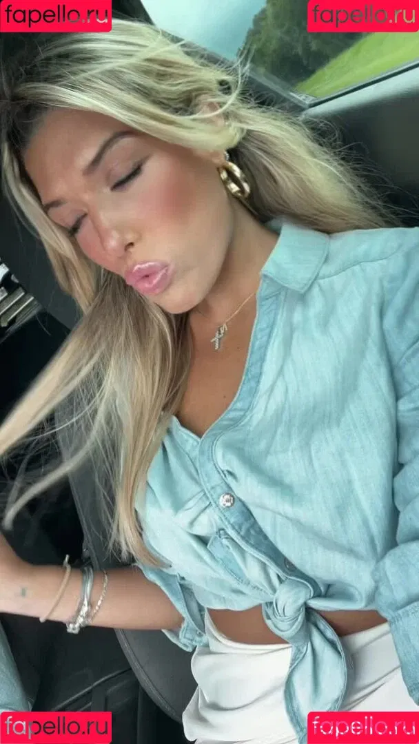 Amanda Crisham Onlyfans Photo Gallery 
