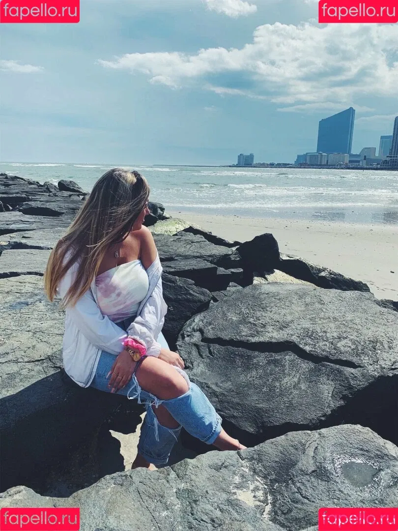 Amanda Crisham Onlyfans Photo Gallery 