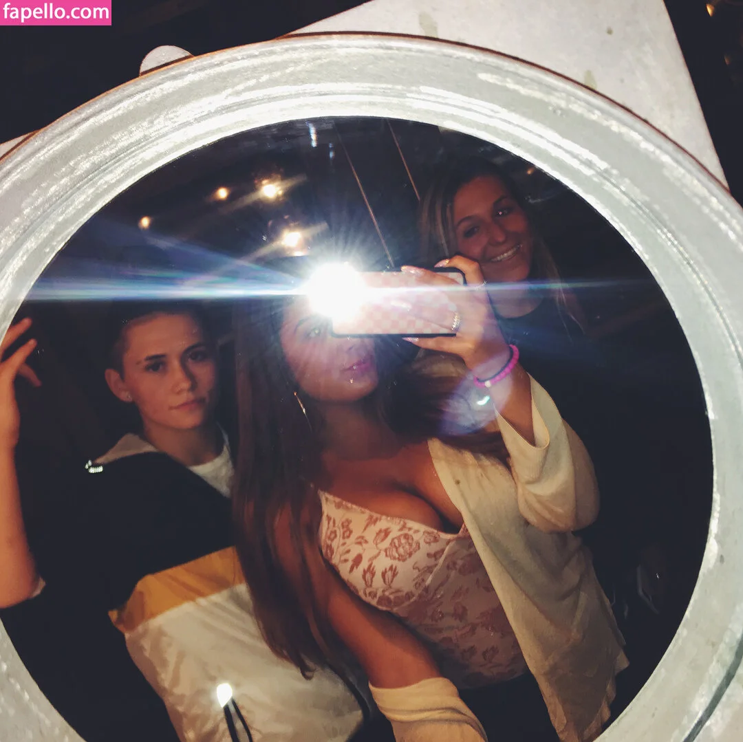 Amanda Crisham Onlyfans Photo Gallery 