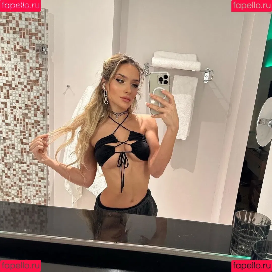 abby vogue Onlyfans Photo Gallery 