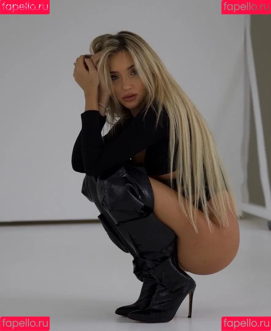 abby vogue Onlyfans Photo Gallery 