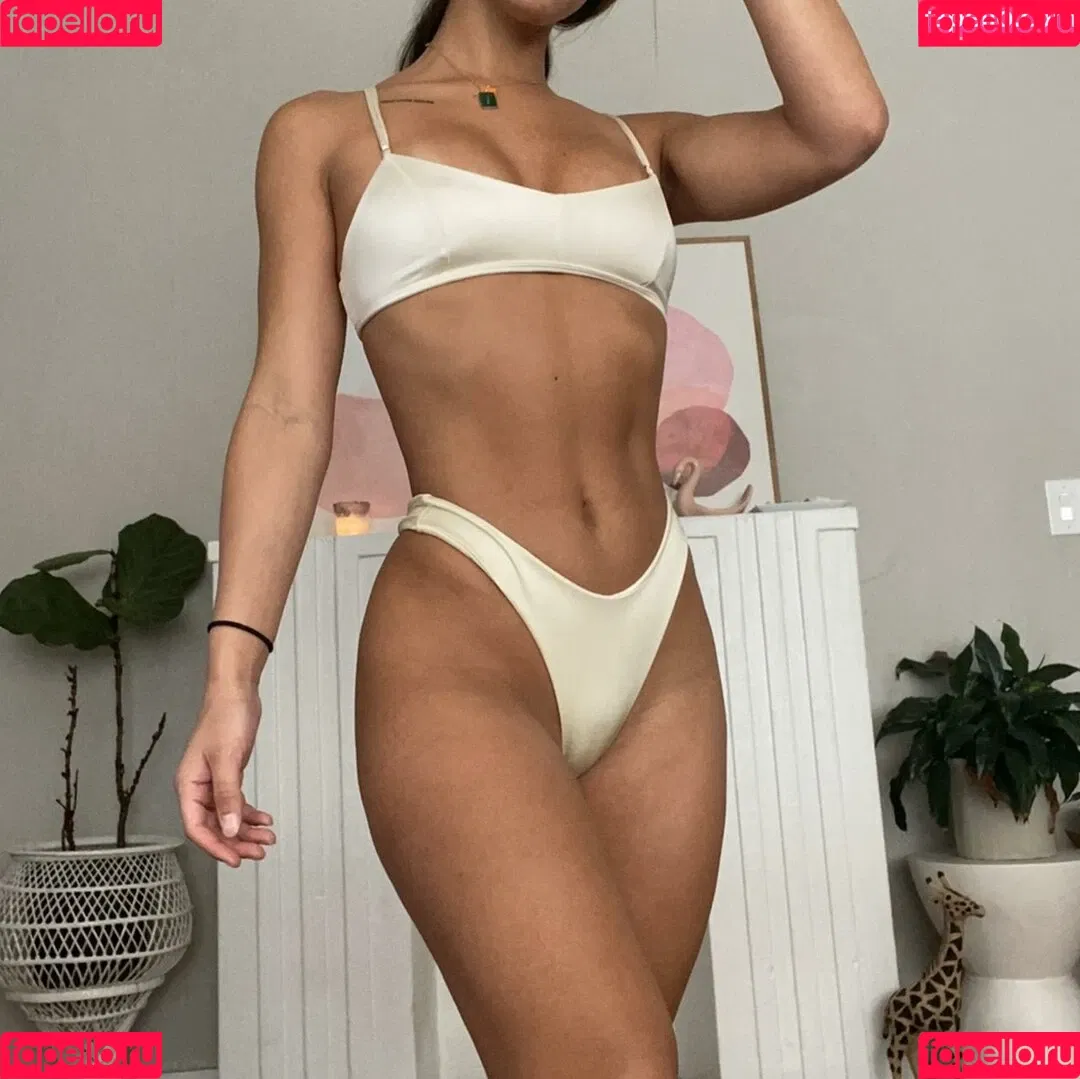 Erika Wheaton Onlyfans Photo Gallery 