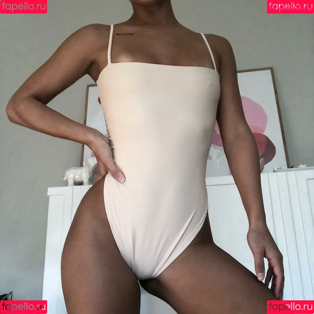 Erika Wheaton Onlyfans Photo Gallery 