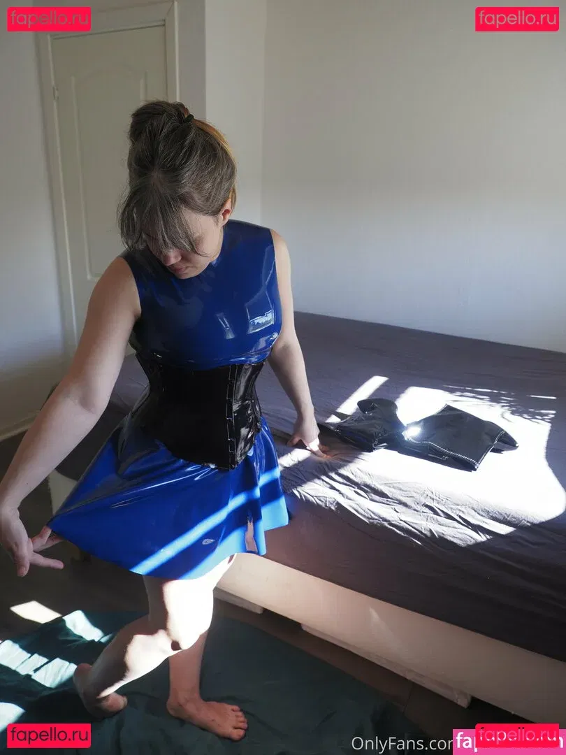 latexblizfree Onlyfans Photo Gallery 