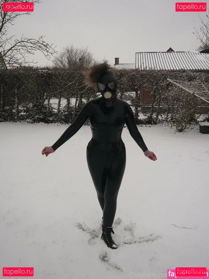 latexblizfree Onlyfans Photo Gallery 