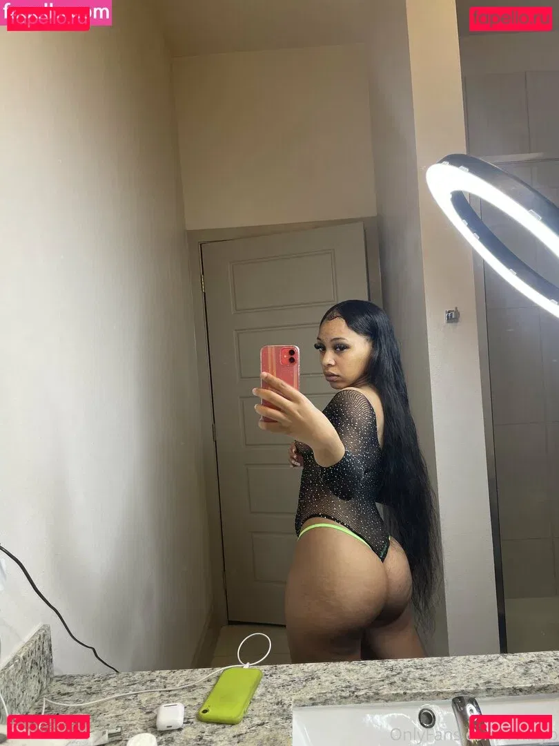 vvkayb Onlyfans Photo Gallery 