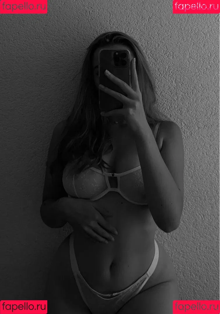 Lara_mde Onlyfans Photo Gallery 
