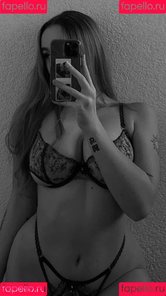 Lara_mde Onlyfans Photo Gallery 
