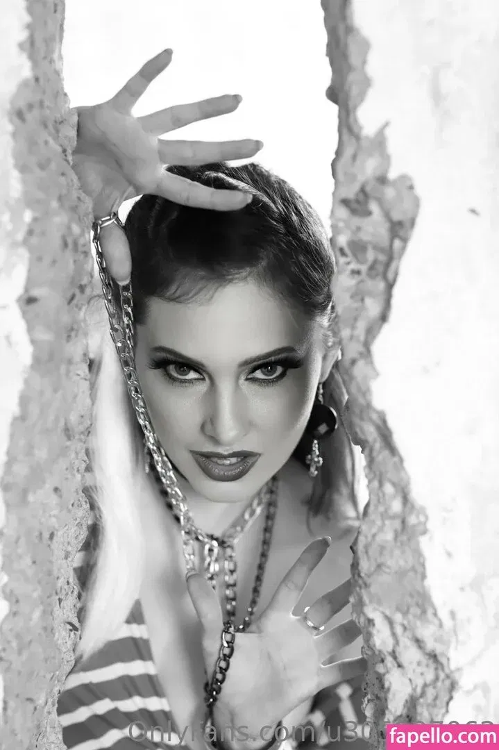 u305927062 Onlyfans Photo Gallery 