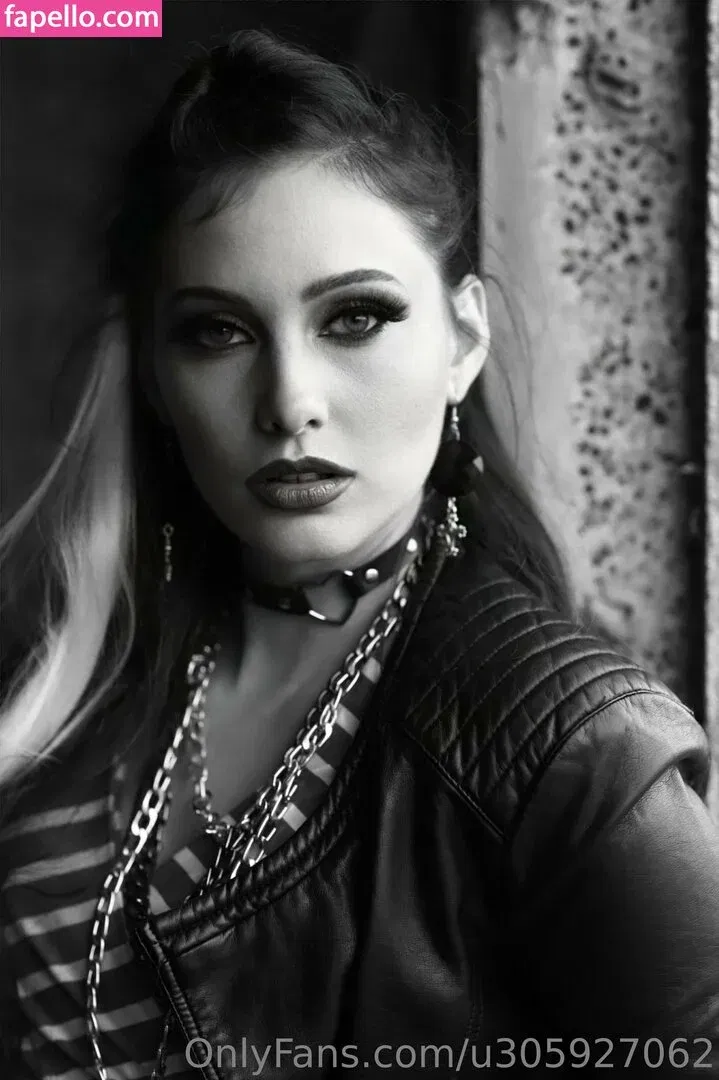 u305927062 Onlyfans Photo Gallery 