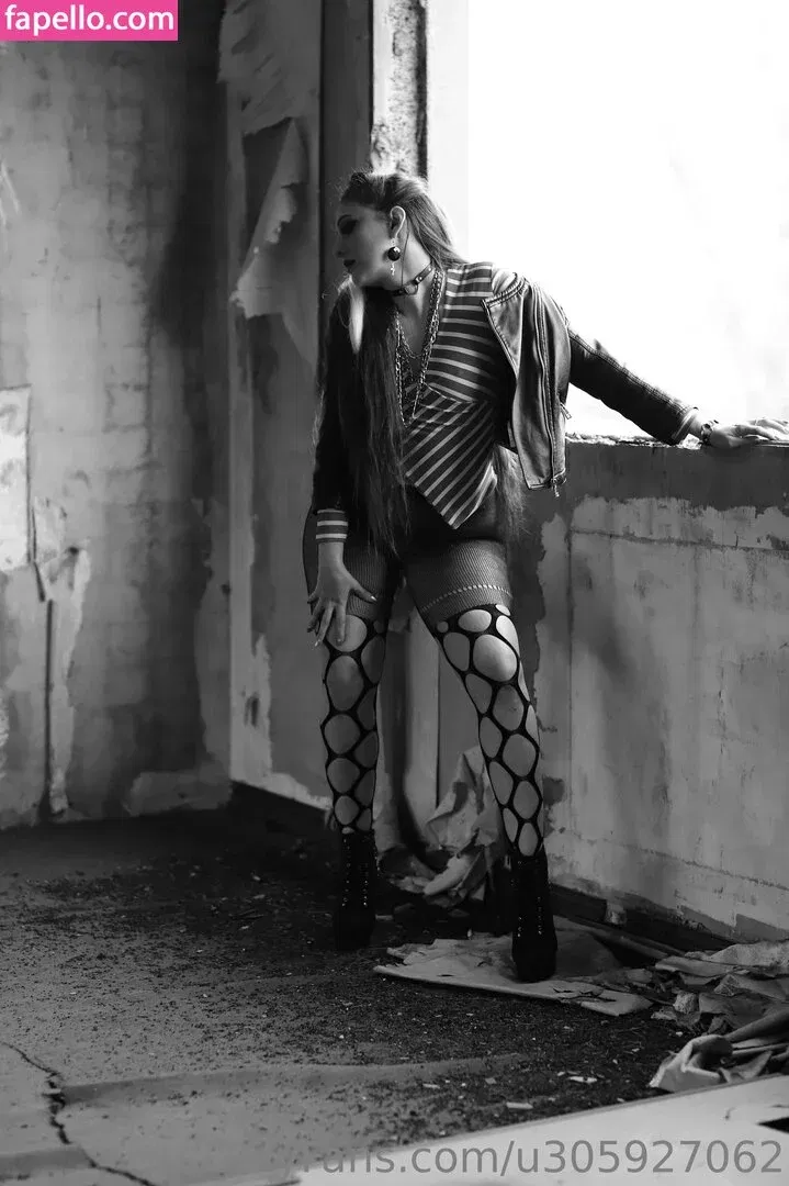 u305927062 Onlyfans Photo Gallery 