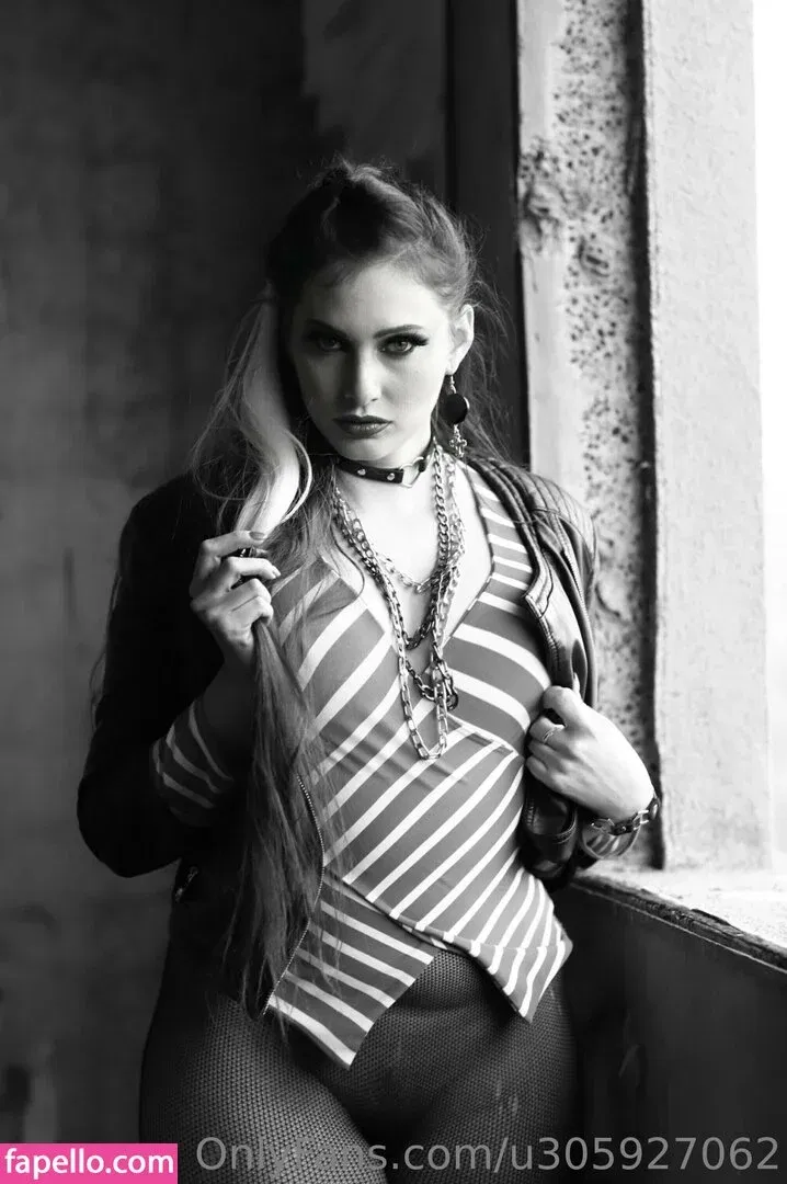 u305927062 Onlyfans Photo Gallery 