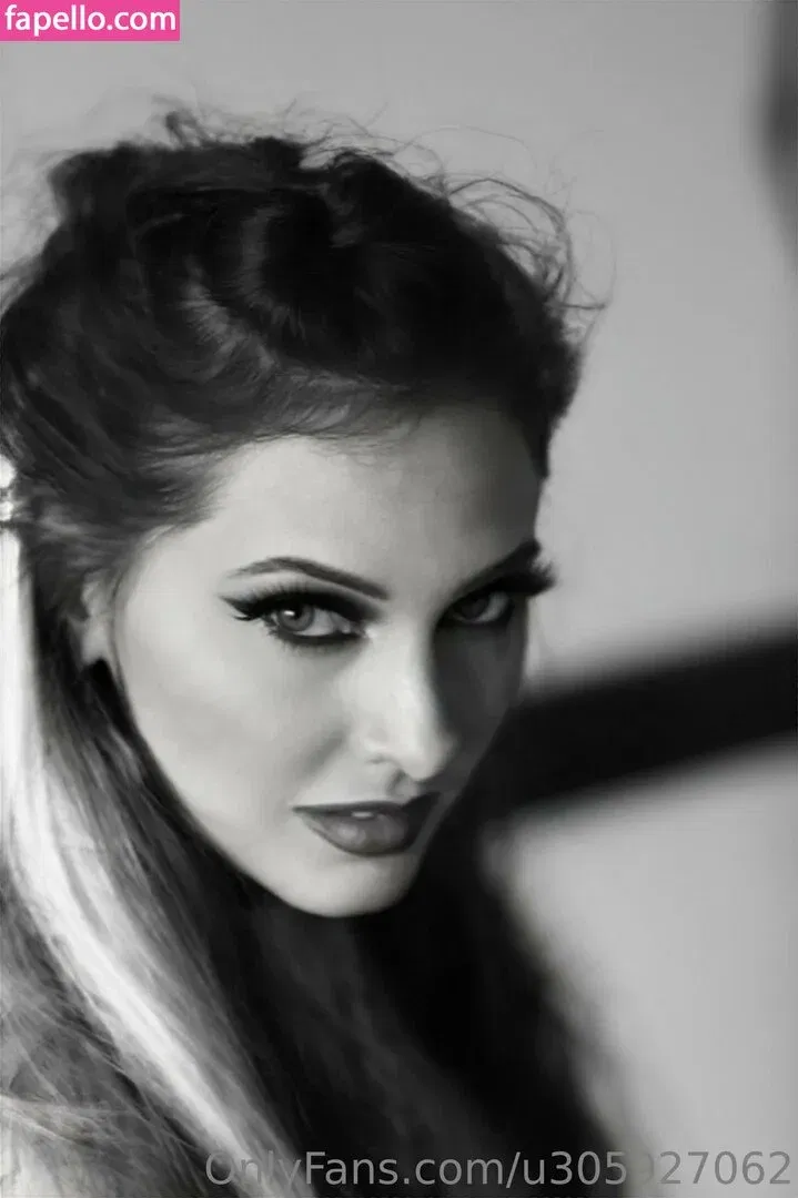 u305927062 Onlyfans Photo Gallery 