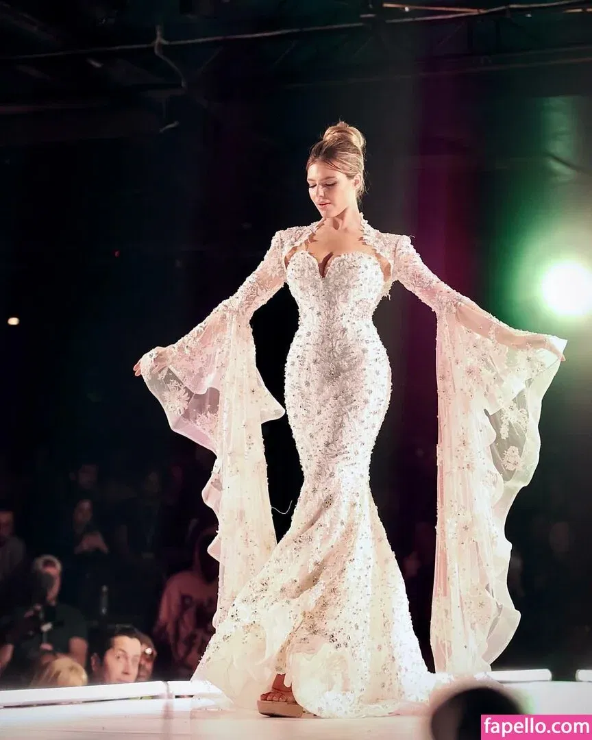 Leah Postol Onlyfans Photo Gallery 