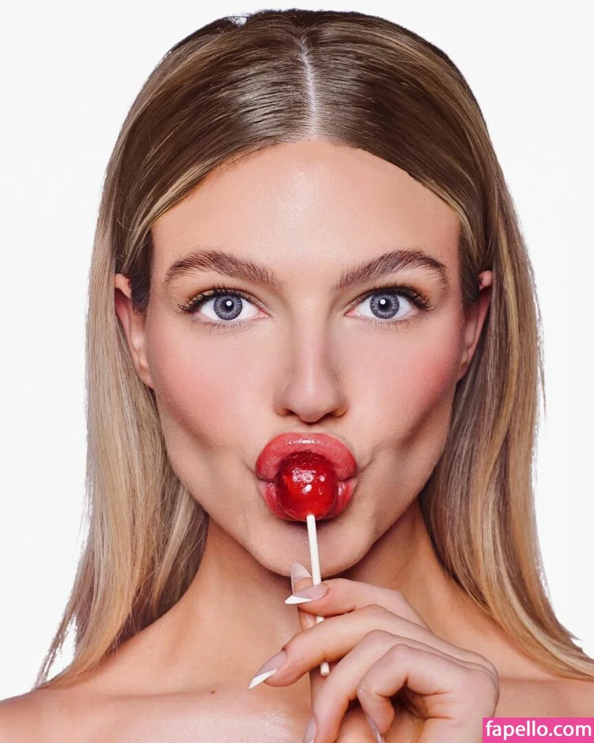 Leah Postol Onlyfans Photo Gallery 