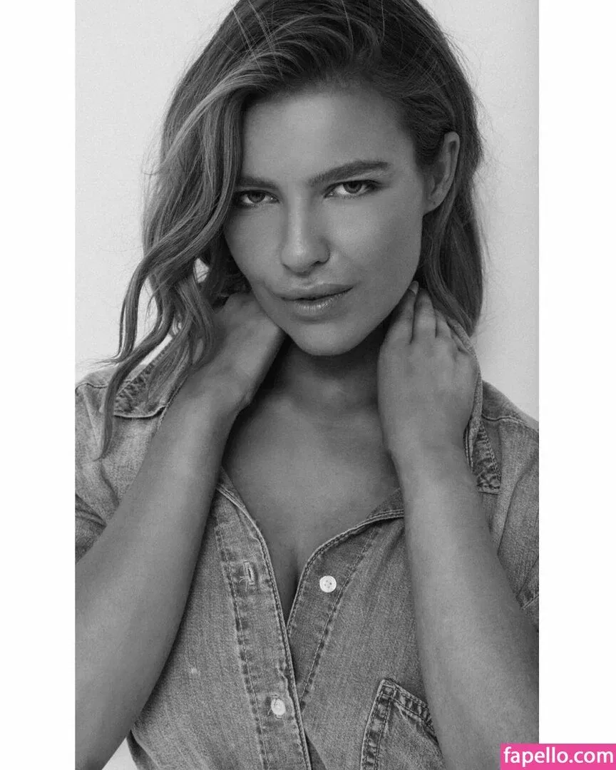 Leah Postol Onlyfans Photo Gallery 