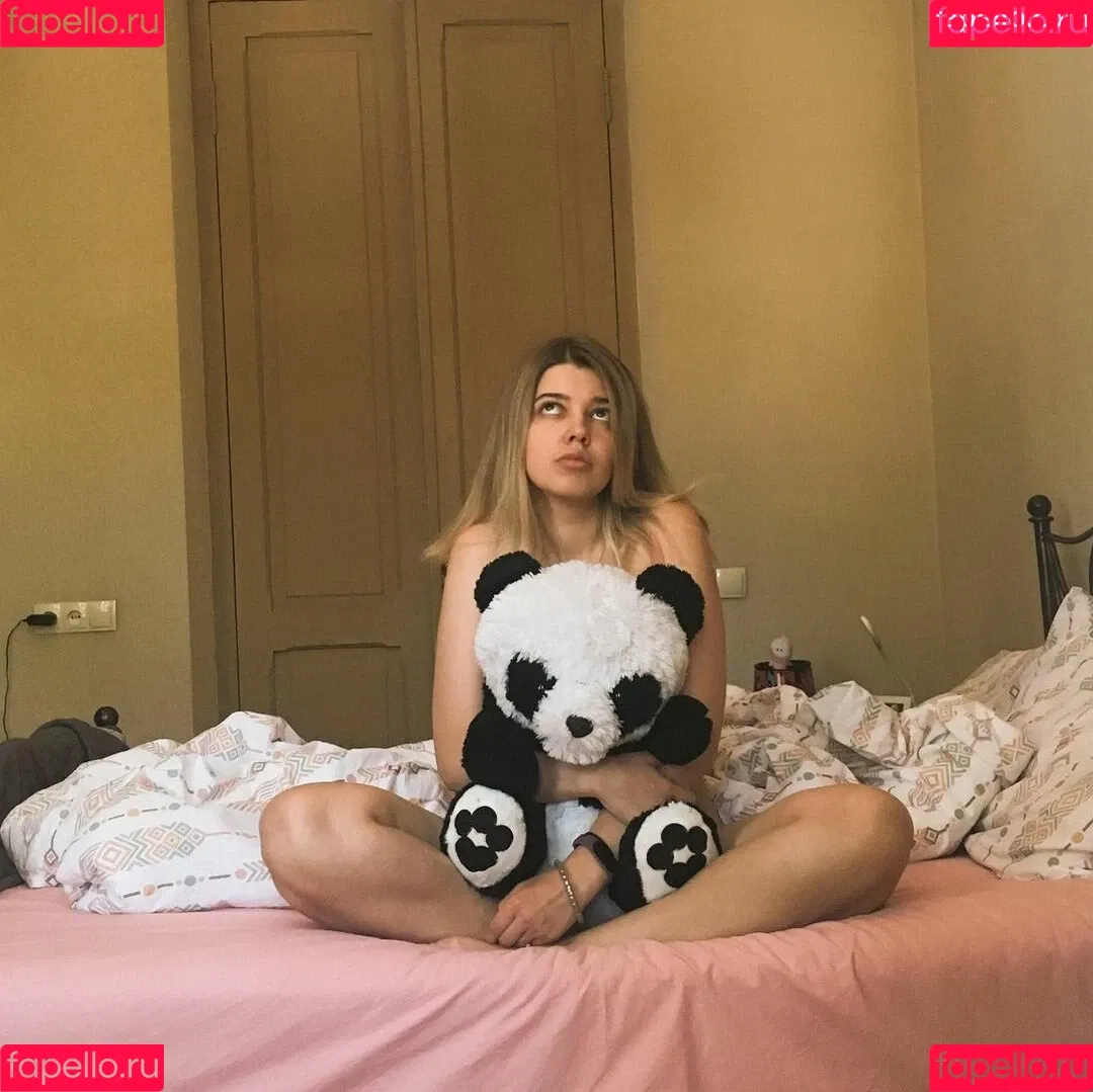 TanuXaPacman Onlyfans Photo Gallery 