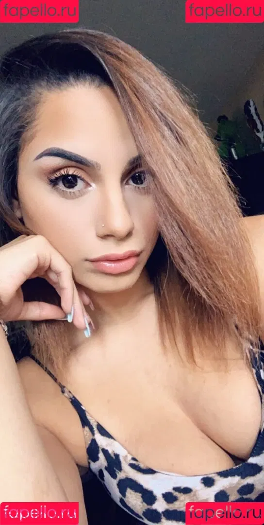 Desire Negro Onlyfans Photo Gallery 