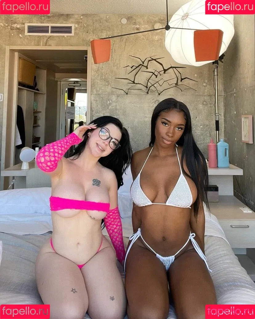 Charli O Onlyfans Photo Gallery 