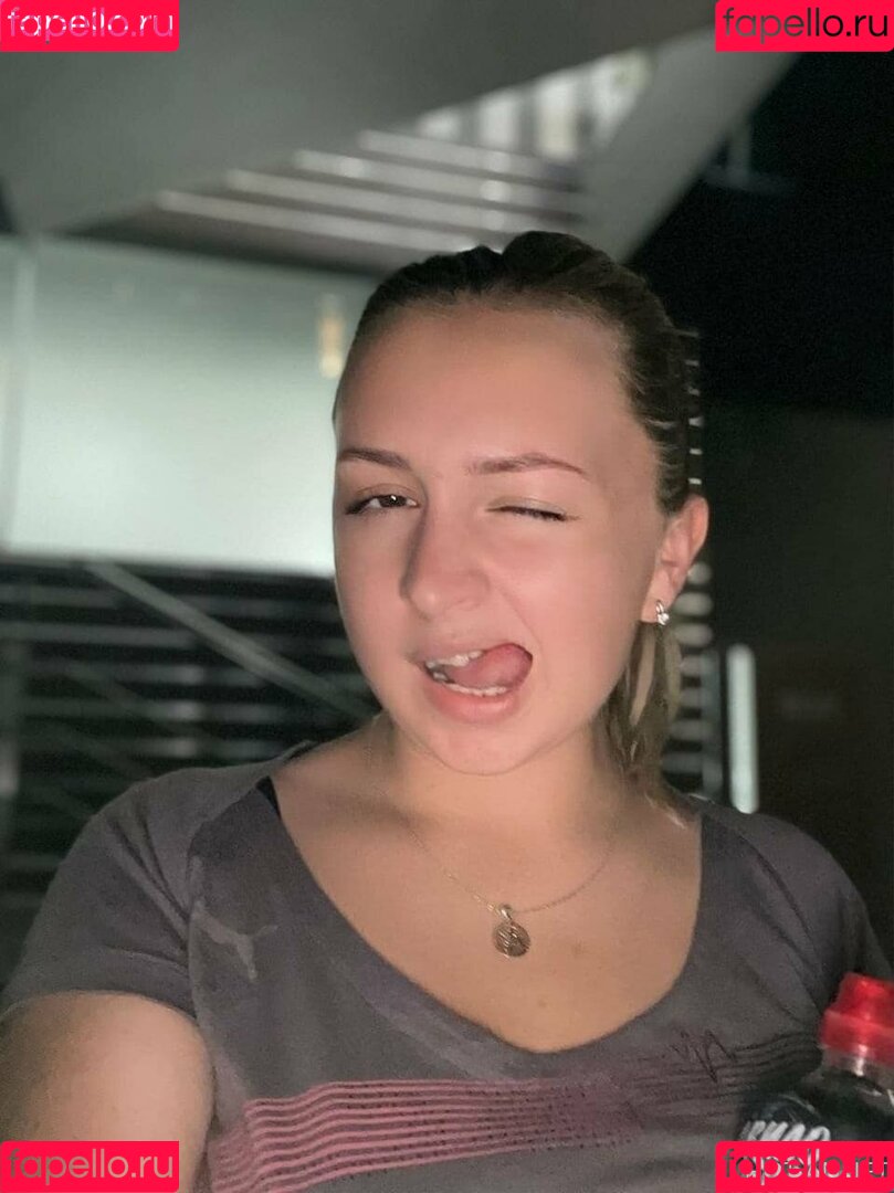 anna_bellla Onlyfans Photo Gallery 