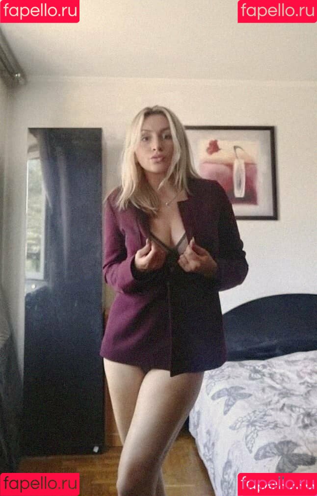 anna_bellla Onlyfans Photo Gallery 