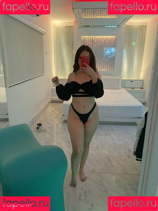 Mia Melier Onlyfans Photo Gallery 