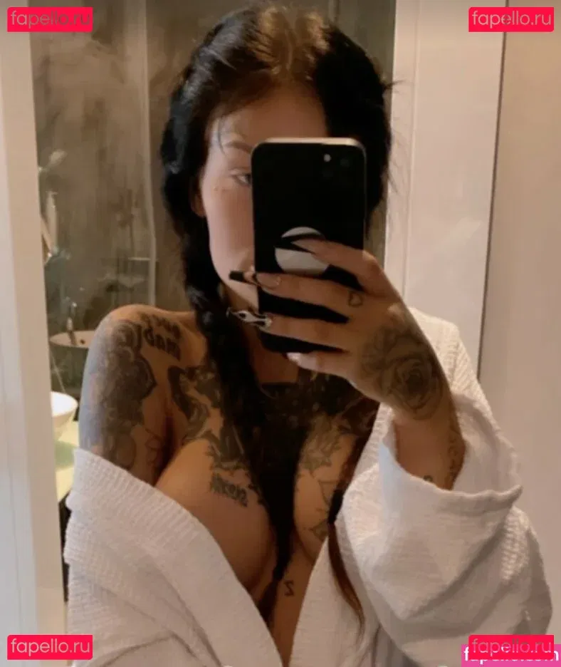 Regitze Koch Hansen Kochregitze Onlyfans Photo Gallery 