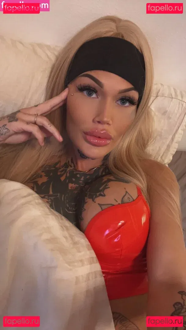 Regitze Koch Hansen Kochregitze Onlyfans Photo Gallery 