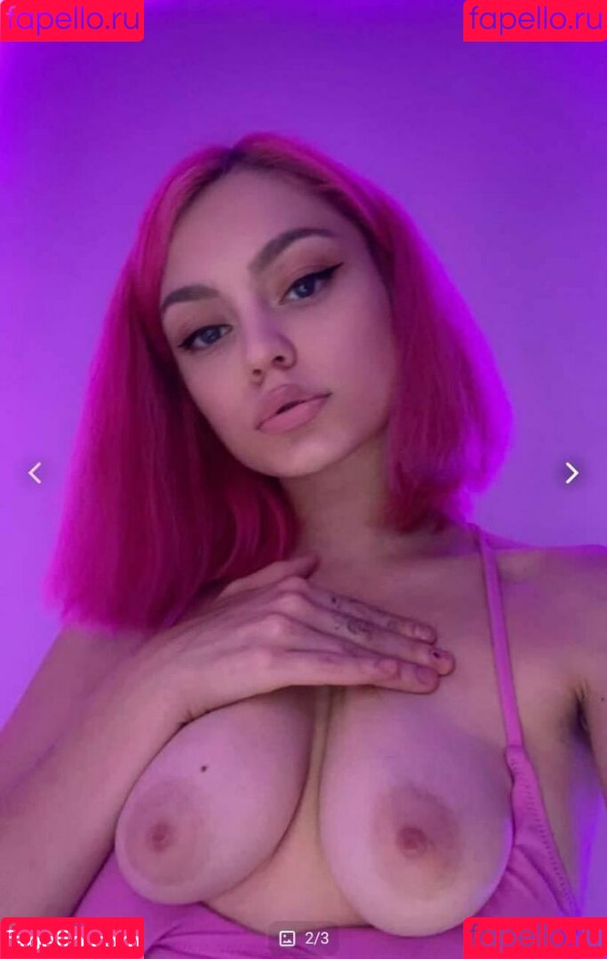 Hotlasie Onlyfans Photo Gallery 