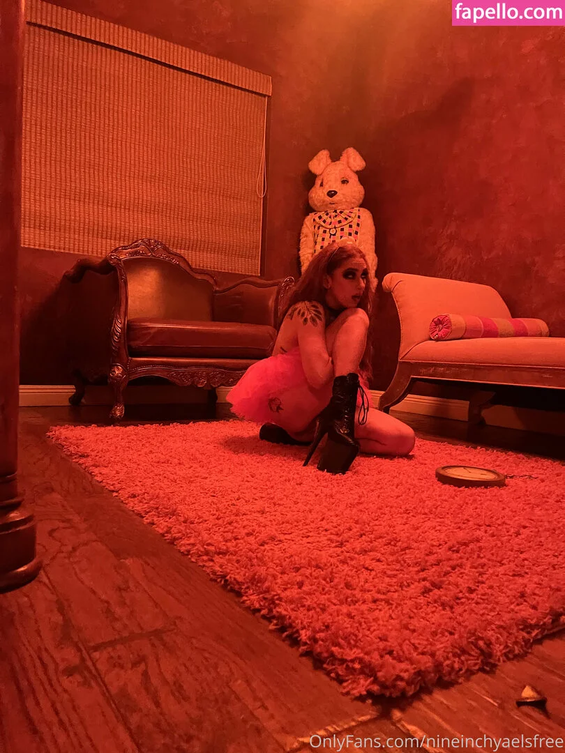 nineinchyaelsfree Onlyfans Photo Gallery 