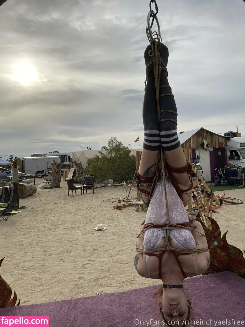 nineinchyaelsfree Onlyfans Photo Gallery 