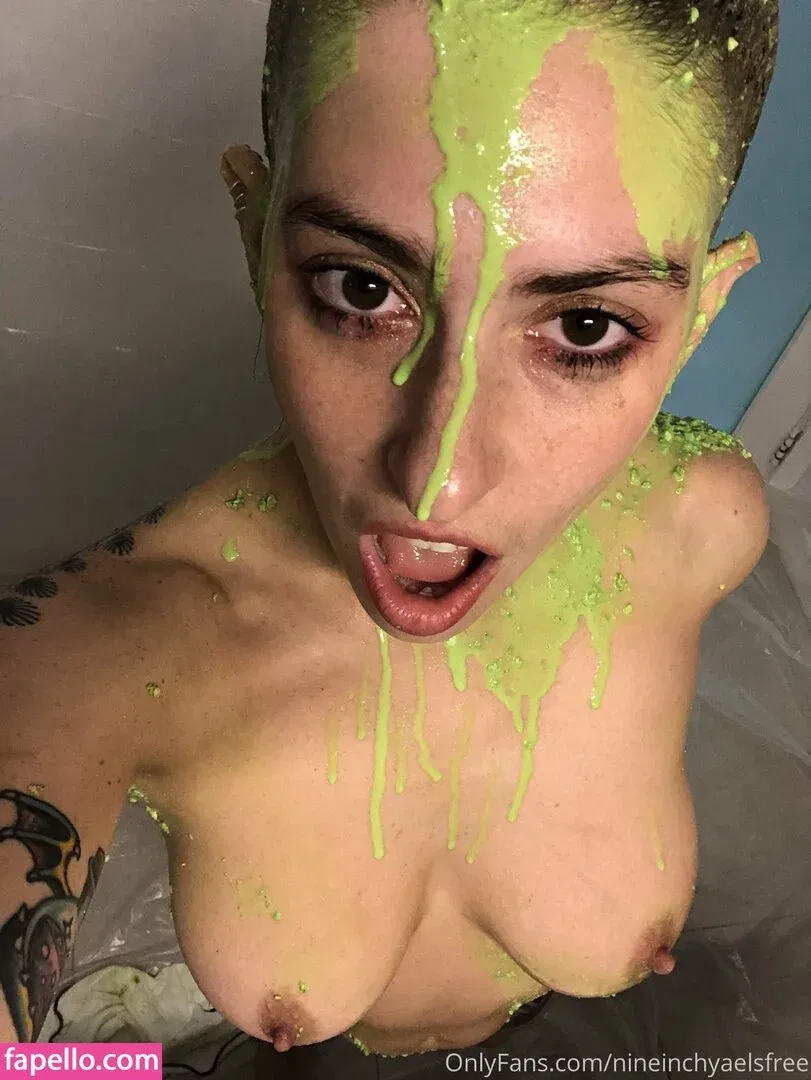 nineinchyaelsfree Onlyfans Photo Gallery 