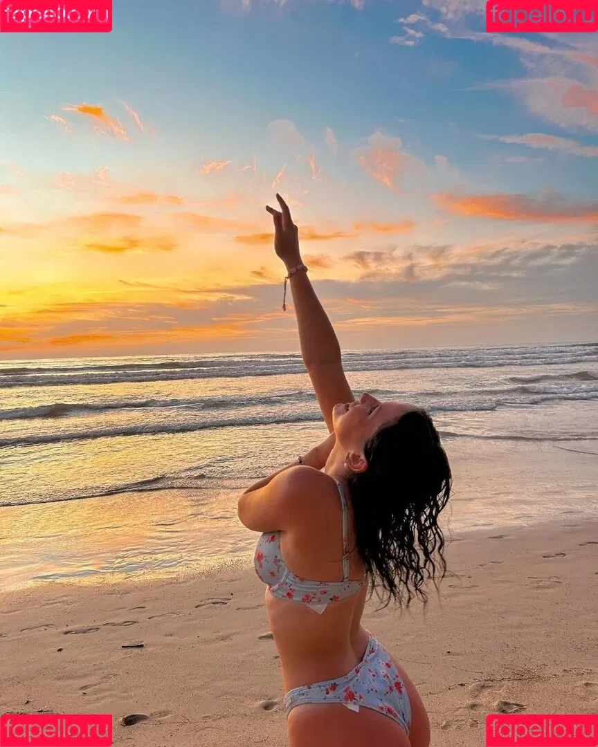 Lina Valeska Onlyfans Photo Gallery 