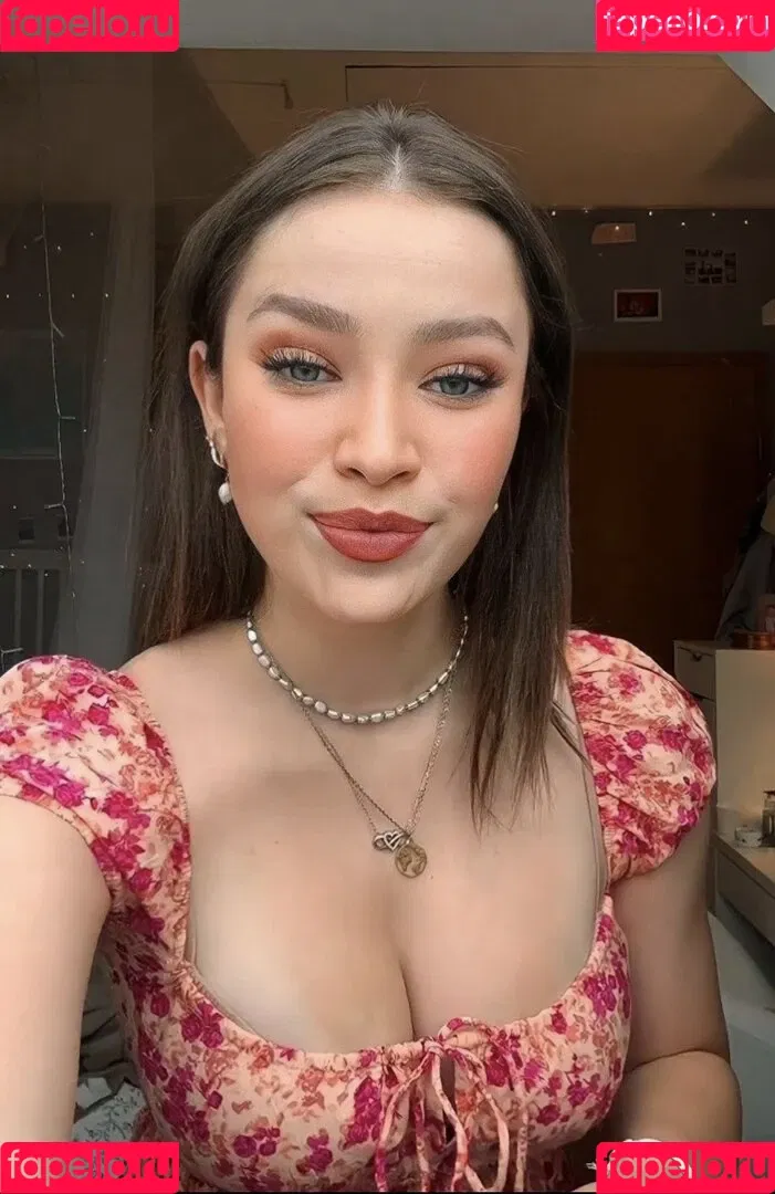 Lina Valeska Onlyfans Photo Gallery 