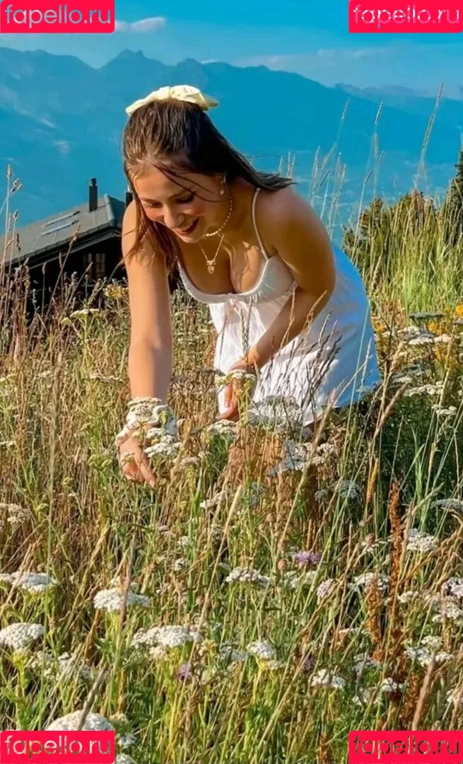 Lina Valeska Onlyfans Photo Gallery 