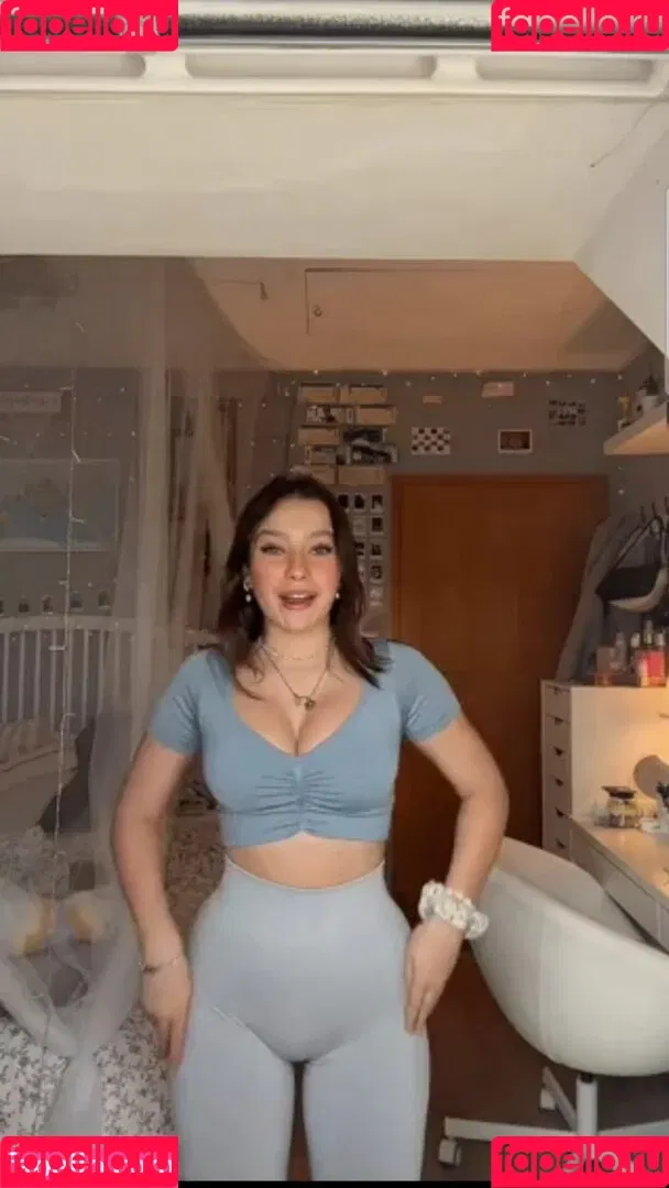 Lina Valeska Onlyfans Photo Gallery 