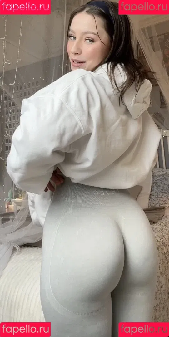 Lina Valeska Onlyfans Photo Gallery 