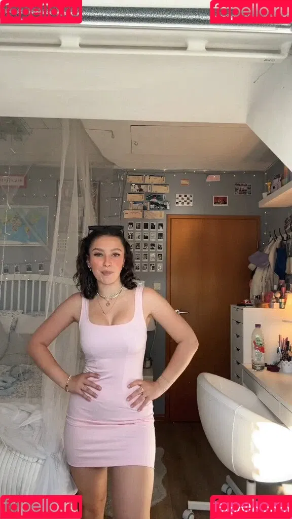 Lina Valeska Onlyfans Photo Gallery 