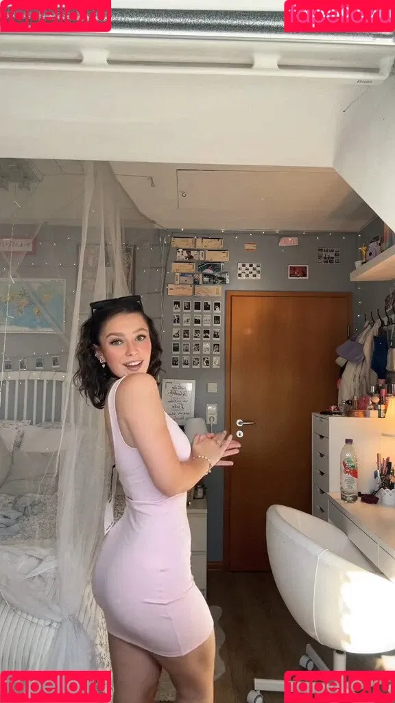 Lina Valeska Onlyfans Photo Gallery 