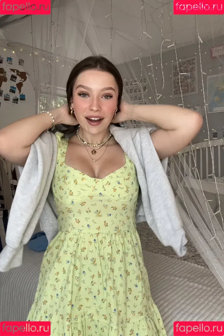 Lina Valeska Onlyfans Photo Gallery 