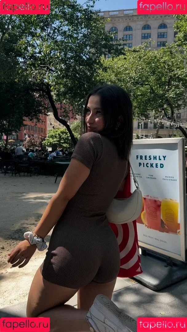 Lina Valeska Onlyfans Photo Gallery 