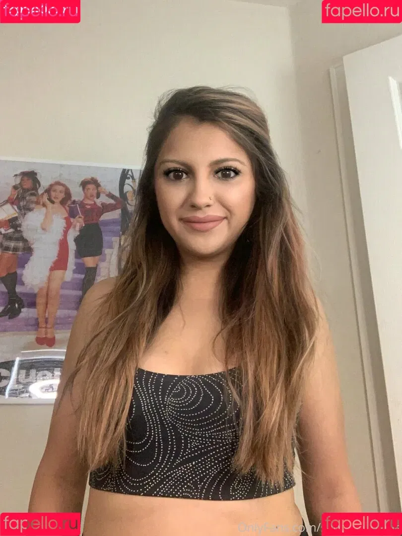Yogagirlluna Onlyfans Photo Gallery 
