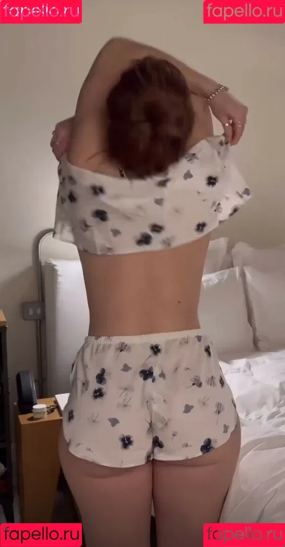 Liv Humby Onlyfans Photo Gallery 