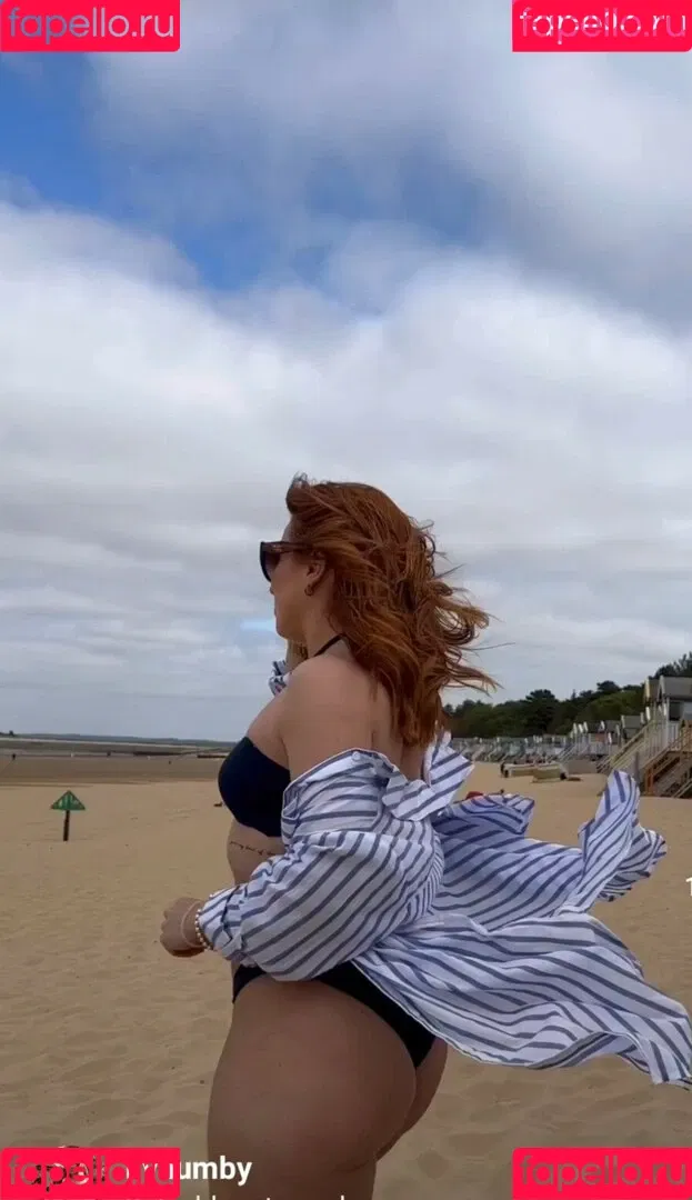 Liv Humby Onlyfans Photo Gallery 